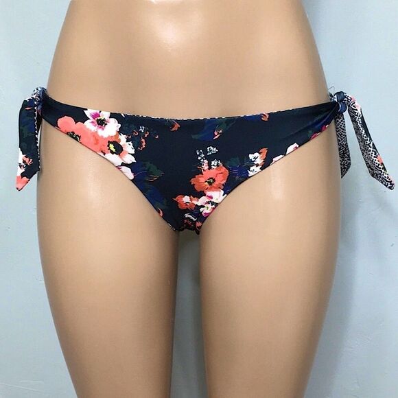 New. Volcom reversible side tie bikini. - Picture 3 of 10